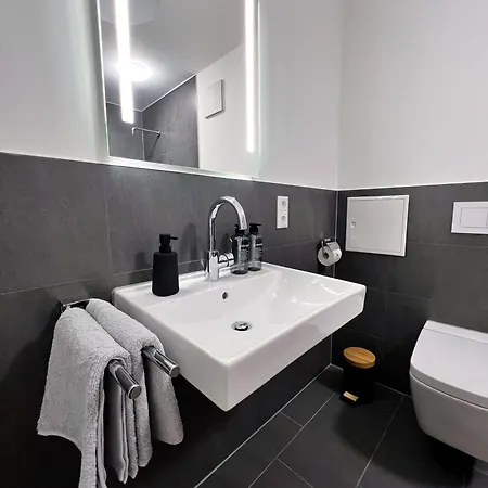 Zentrale Wohlfuehloase Mit Parkplatz Apartmán Osnabrück